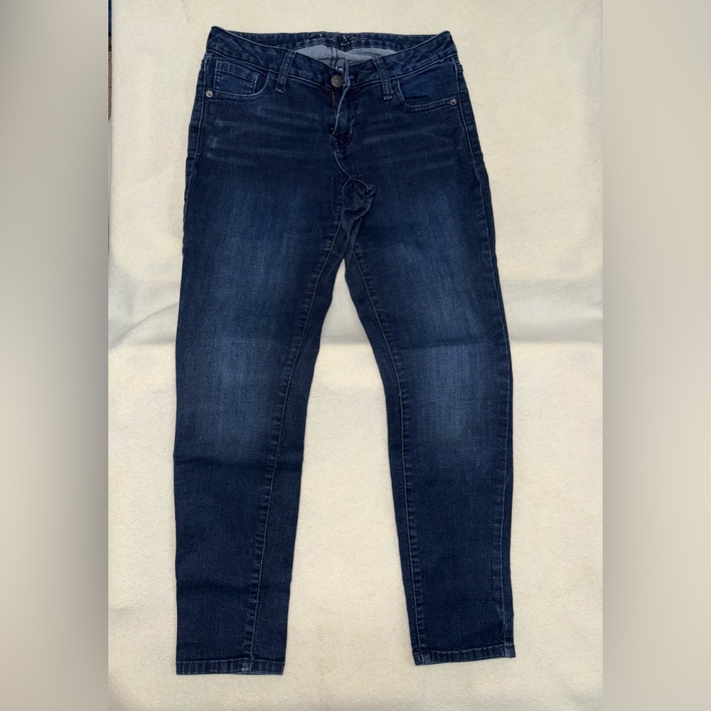 Old Navy dark blue skinny jeggings size 6